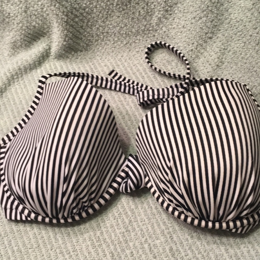 Shade & Shore Bathing Suit Top